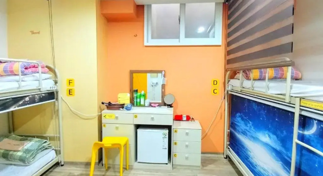 Кровать в общем номере (женский номер) Hostel Tommy Jongno ---- Tax Return Authorized Shop