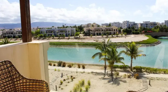 Charming Balcony Retreat, Prenota Appartamento Hotel a Dhofar con parcheggio, Parcheggio