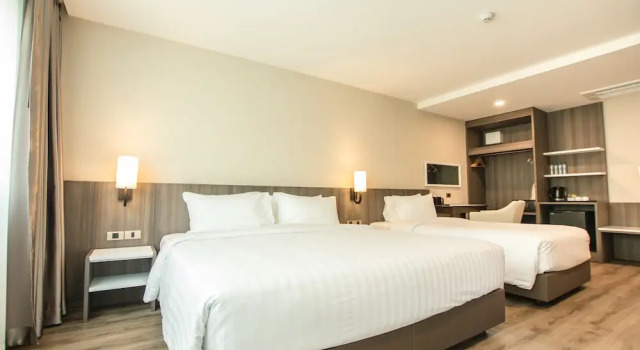 Трёхместный номер Standard с балконом Hotel MAYU Chiang Mai