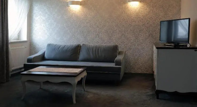 Biały Dom Henlex Hotel Restauracja, 预订 酒店 诺威·米亚斯托 波兹南