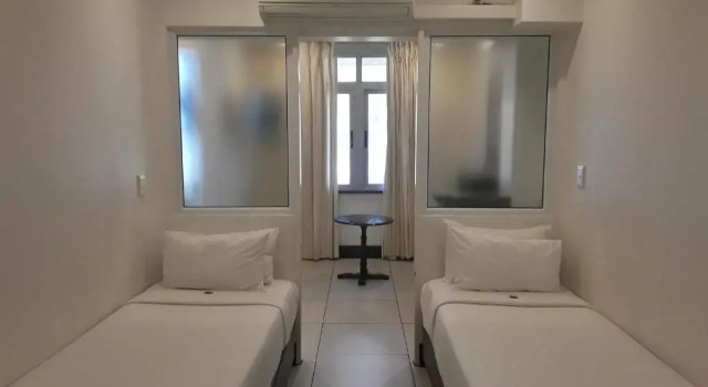 Семейный номер Standard Parade Hotel
