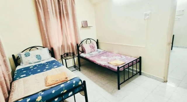 Prime Location-2mnts Baga-calagt Beach-Lovly House