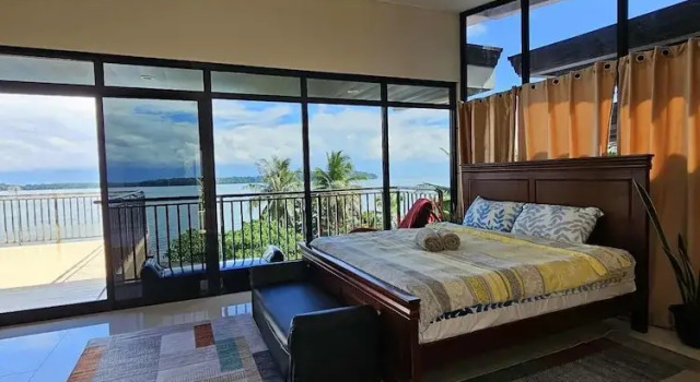 Апартаменты с видом на море Eagles Nest Beach Resort
