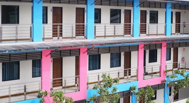 Waritthon Residence, Buchen Sie Hotel Roi Et 