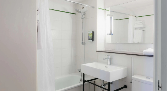 Двухместный номер Comfort Sure Hotel by Best Western Châteauroux