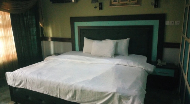 Люкс Brighton Hotel and Suites