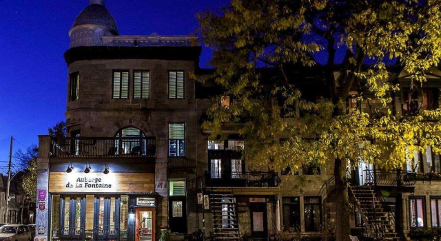 Auberge de La Fontaine, Book Hostel Hostels in Montreal, Hostel