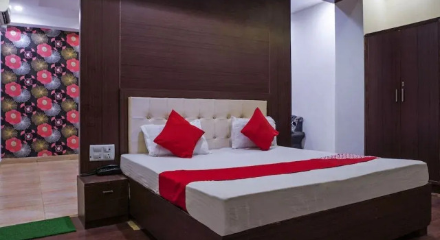 OYO 18895 Hotel Kartikay Grand, Забронировать Отель Хисар штат Харьяна