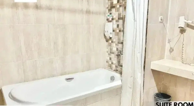 Double suite 1 chambre Grand Master Hotel Purwodadi