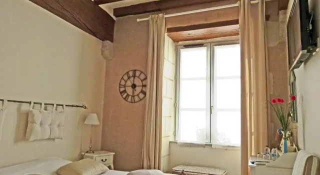 Двухместный номер Standard Hôtel-Restaurant-Chambre Insolite Spa - Le XII de Luynes