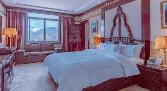 Люкс Luxury Lhasa U-TSANG HOTEL
