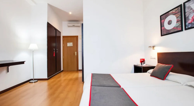Четырёхместный номер Standard Parque Empresarial by Vivere Stays