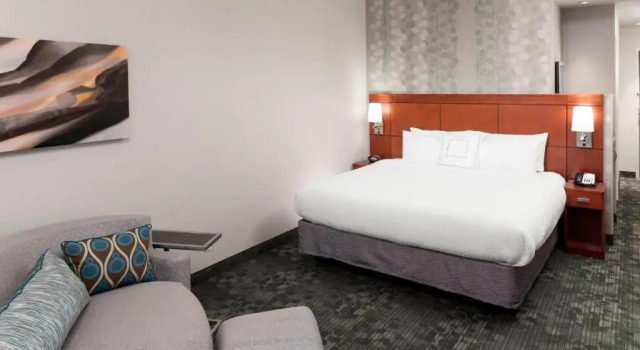 Номер Standard Courtyard by Marriott Franklin Cool Springs