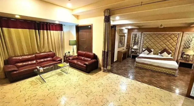 Hotel Mansarover Paradise, Забронировать Отель Морадабад штат Уттар-Прадеш, рядом с Железнодорожная станция Морадабад
