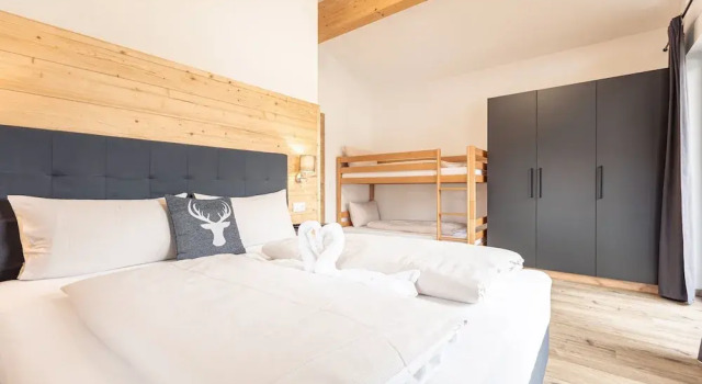 Шале Comfort с 4 комнатами с балконом Inzell Chalets with private pool
