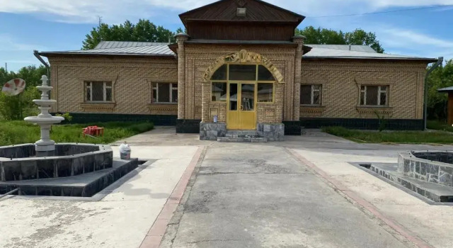 Grand Nature Hotel, Rezerwuj Hotel Hotele w Turkestan z parkingiem, Parking