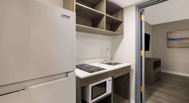 Suite doble 1 dormitorio Suburban Studios Milwaukee Airport