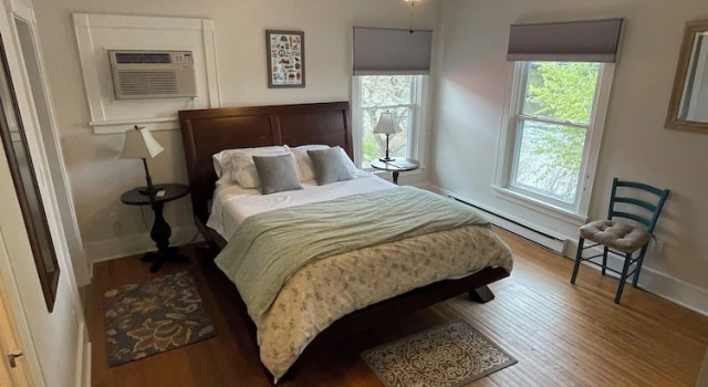 Апартаменты Comfort Goldsmiths Riverfront Inn