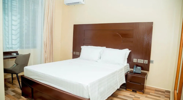 Standard Zimmer ANINY HOTEL