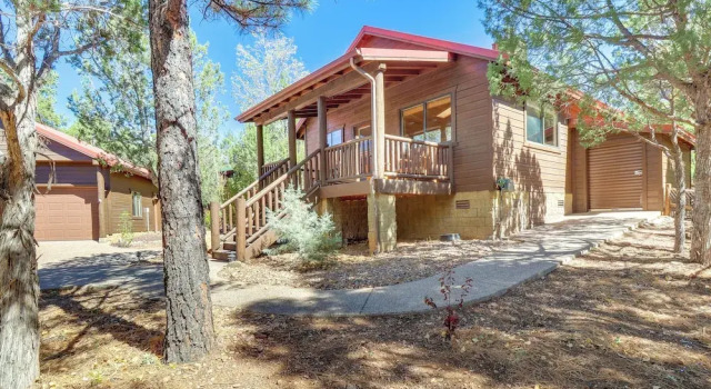 Коттедж Large Yard, Patio + Gas Grill: Show Low Cabin