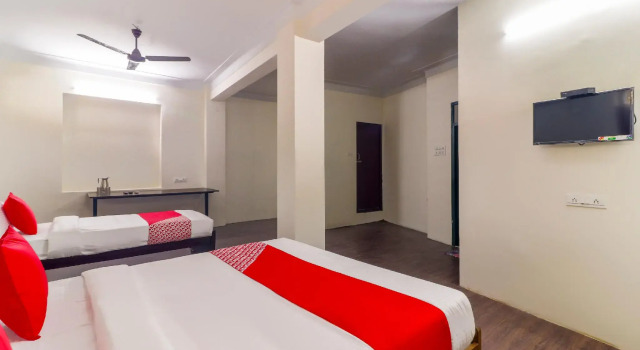 OYO Flagship 46738 Egmore Shelters