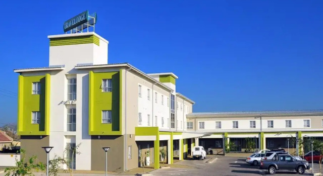 O podwyższonym standardzie dwuosobowy pokój Travelodge