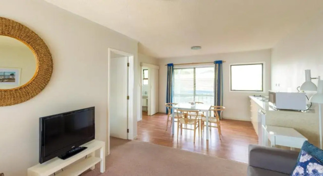 Апартаменты Superior Snells Beach Motel