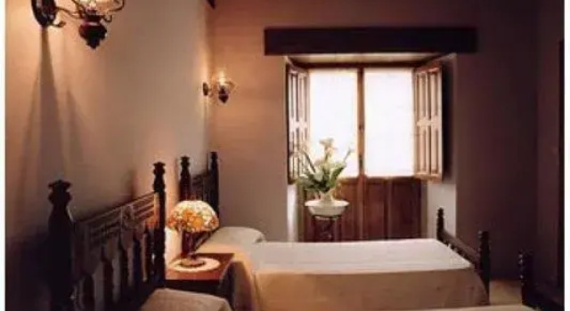 Posada El Puente, Buchen Sie Hotel Cabuerniga Kantabrien