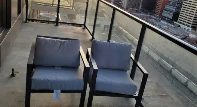 Downtown Paradise - 2 beds, 2 baths with Pool, Забронировать Отель Отели Калгари с бассейном, рядом с 7th Street C Train, Бассейн