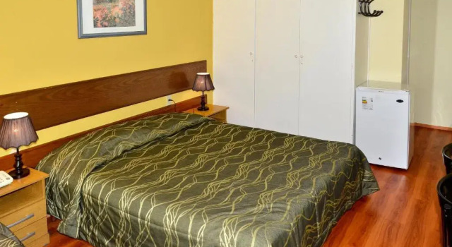 Standardowy trzyosobowy pokój Hotel Hispano