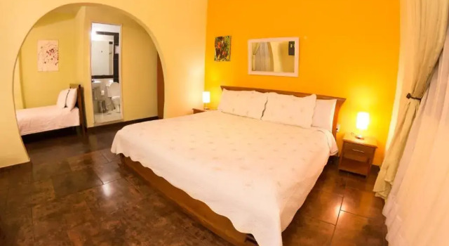 Полулюкс 61Prado Hotel