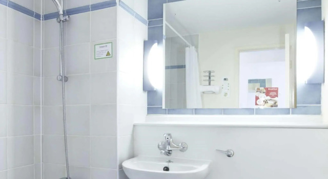 Трёхместный номер Standard Campanile Hotel Glasgow