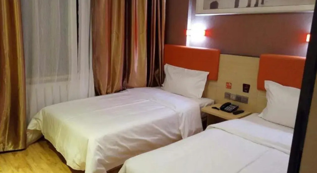7 Days Premium Hami City Government Branch, Book Hotel Cheap Hotels in Xinjiang