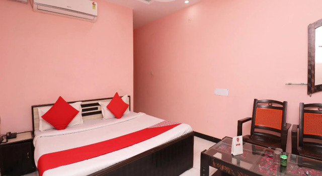 OYO 27695 Hotel Relation, Забронировать Отель Канпур штат Уттар-Прадеш, рядом с Центральный вокзал Канпура