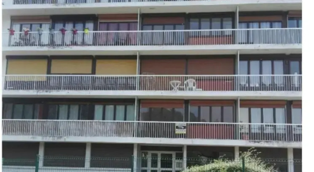 studio familial 4 couchages, Boek Hotel Hotels in Yonne met parkeren, Parkeren
