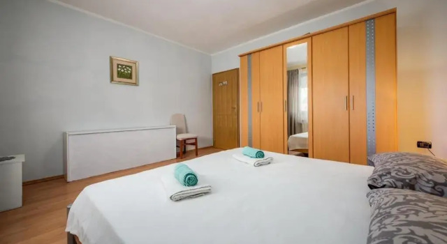 IVA house with apartment