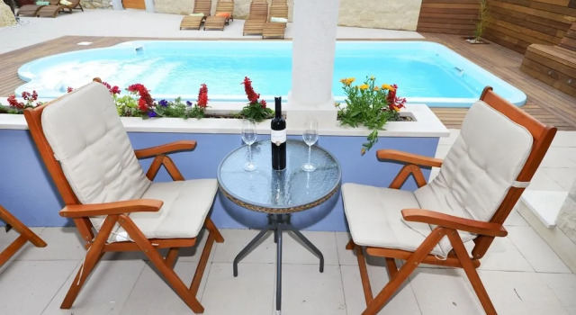 Апартаменты с балконом Villa Bougenvilia Tomas