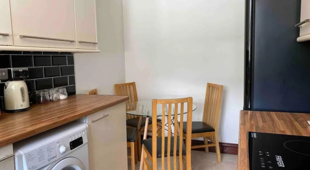 Апартаменты Cozy Swansea Apartment With 2 Bedrooms