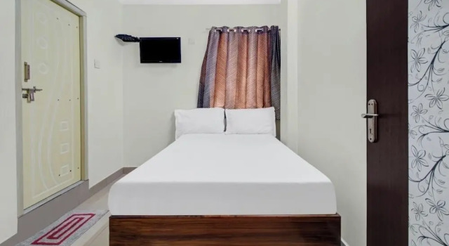 Номер Standard с видом на город iROOMZ Hotel Tejas Inn
