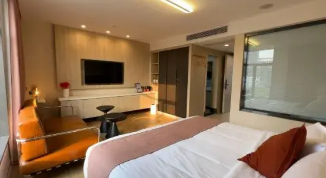 Люкс Luxury Live there (Shenzhen Longgang University Sports Center)
