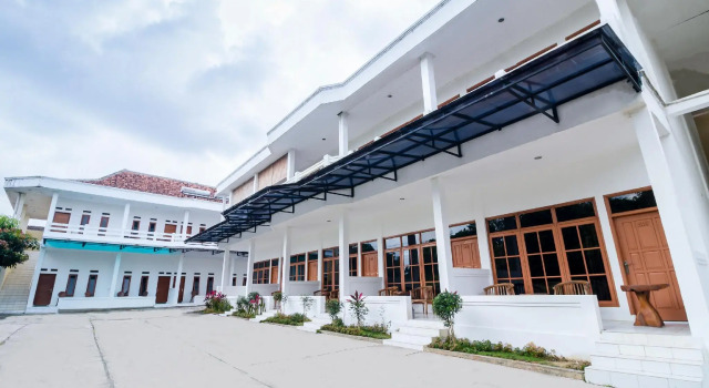 OYO 688 Grand Pakidulan Hotel