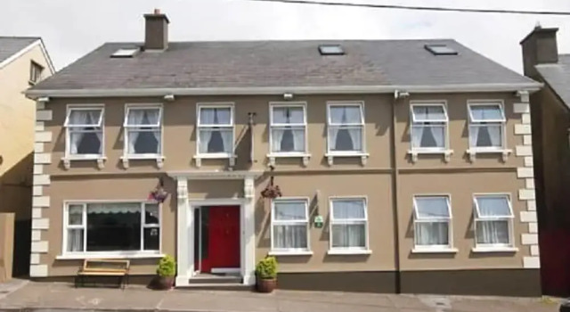 Boland's B&B, Забронировать Отель «постель и завтрак» Отели Dingle Peninsula с парковкой, Парковка
