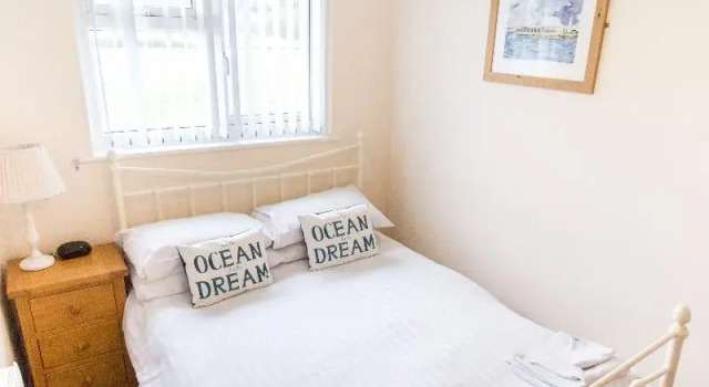 Коттедж Seaview Holidays - Salterns Village