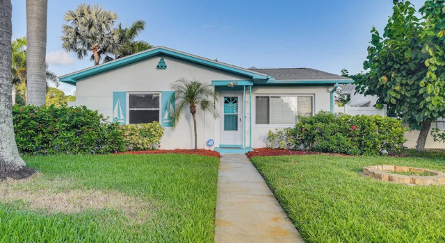 Коттедж с 2 комнатами Lovely St Pete Beach Cottage, Walk to Beach & Town