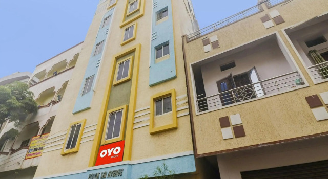 Super OYO 91856 Broholic Hotels