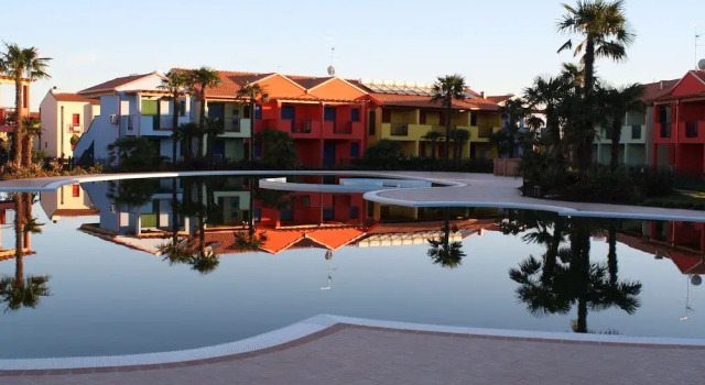 Very Nice Studio With Private Garden and Swimming Pool by Beahost Rentals, Buchen Sie Ferienwohnung Latisana 