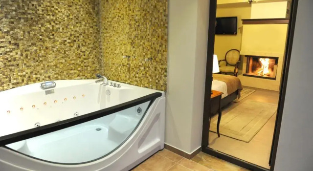 Полулюкс Agapi Luxury Hotel