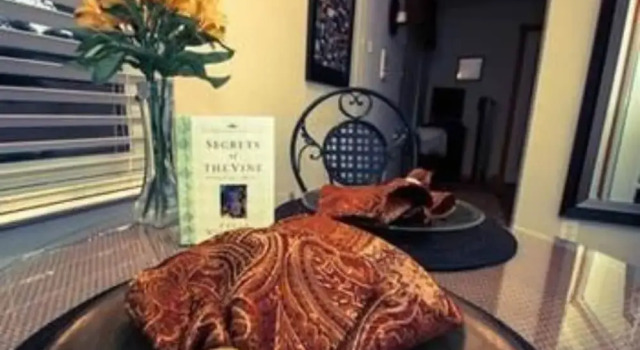 Abigaile's Treehouse, Buchen Sie Hotel Bryan Texas