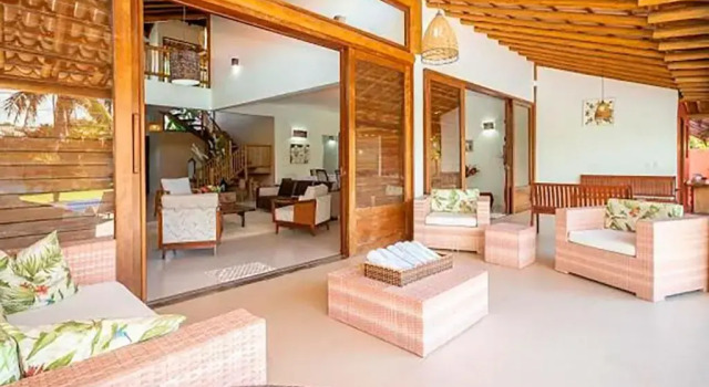 Casa de alto padrao com lazer completo em Trancoso