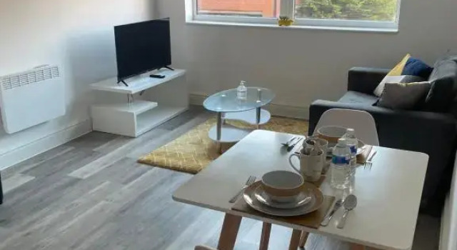 #0202 One Bedroom serviced apartment-Free parking, Забронировать Апартаменты/квартира Дерби Дербишир
